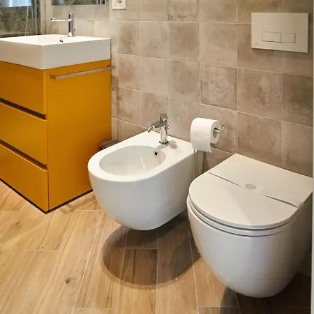 10 Minuti Stazione Trastevere - Atelier 19 1bdr * Рим